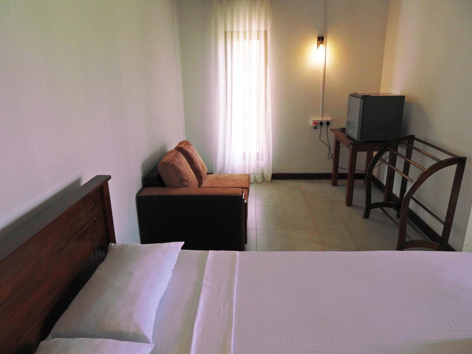 Green Sapphire Holiday Resort Wilpaththu Wilpattu Buitenkant foto